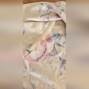 La Vie En Rose Cream Pajamas with Purple Floral Pattern